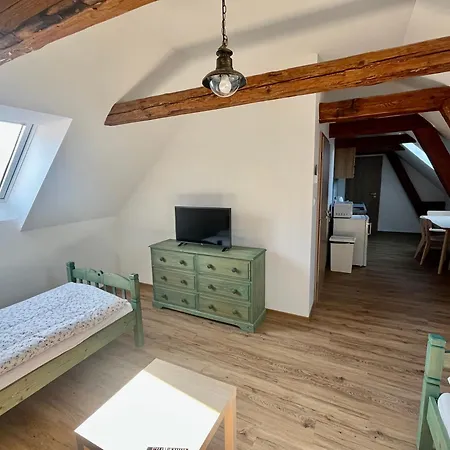 Apartament Statek Bezdedice Hostomice
