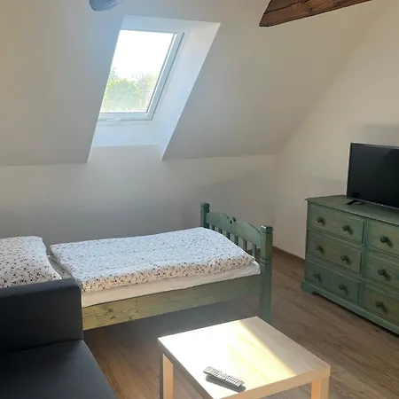 Statek Bezdědice Apartmán Hostomice