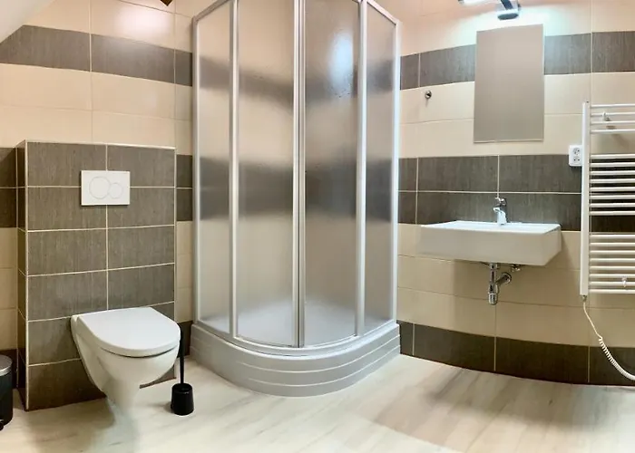 Statek Bezdedice * Hostomice